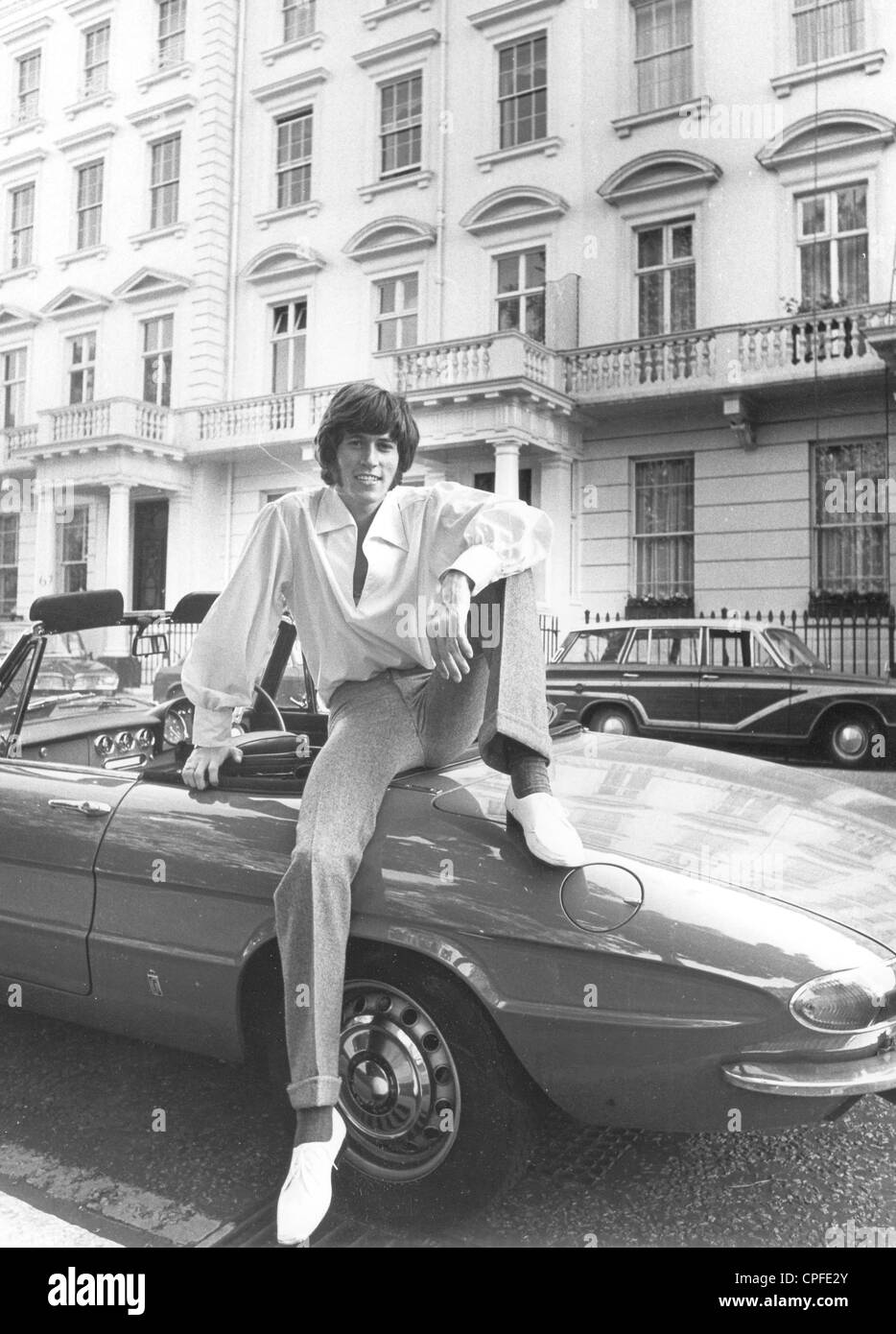BEE GEES Barry Gibb vor seinem Haus Eaton Square in London im Juni 1968. Foto Tony Gale Stockfoto