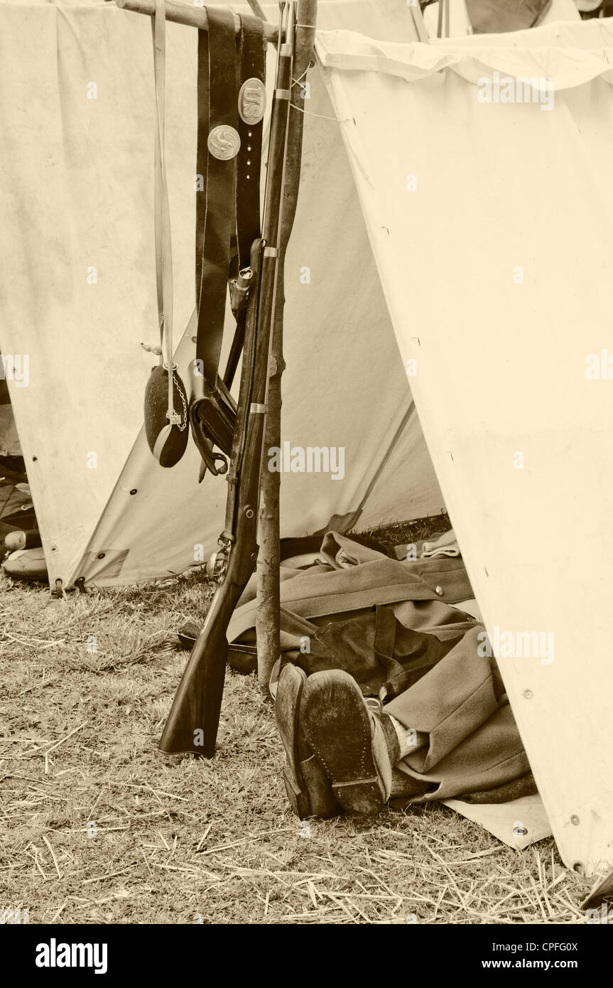 Einhalt zu Gebieten, AnschlußArmee Soldaten schlafen im Zelt, Civil