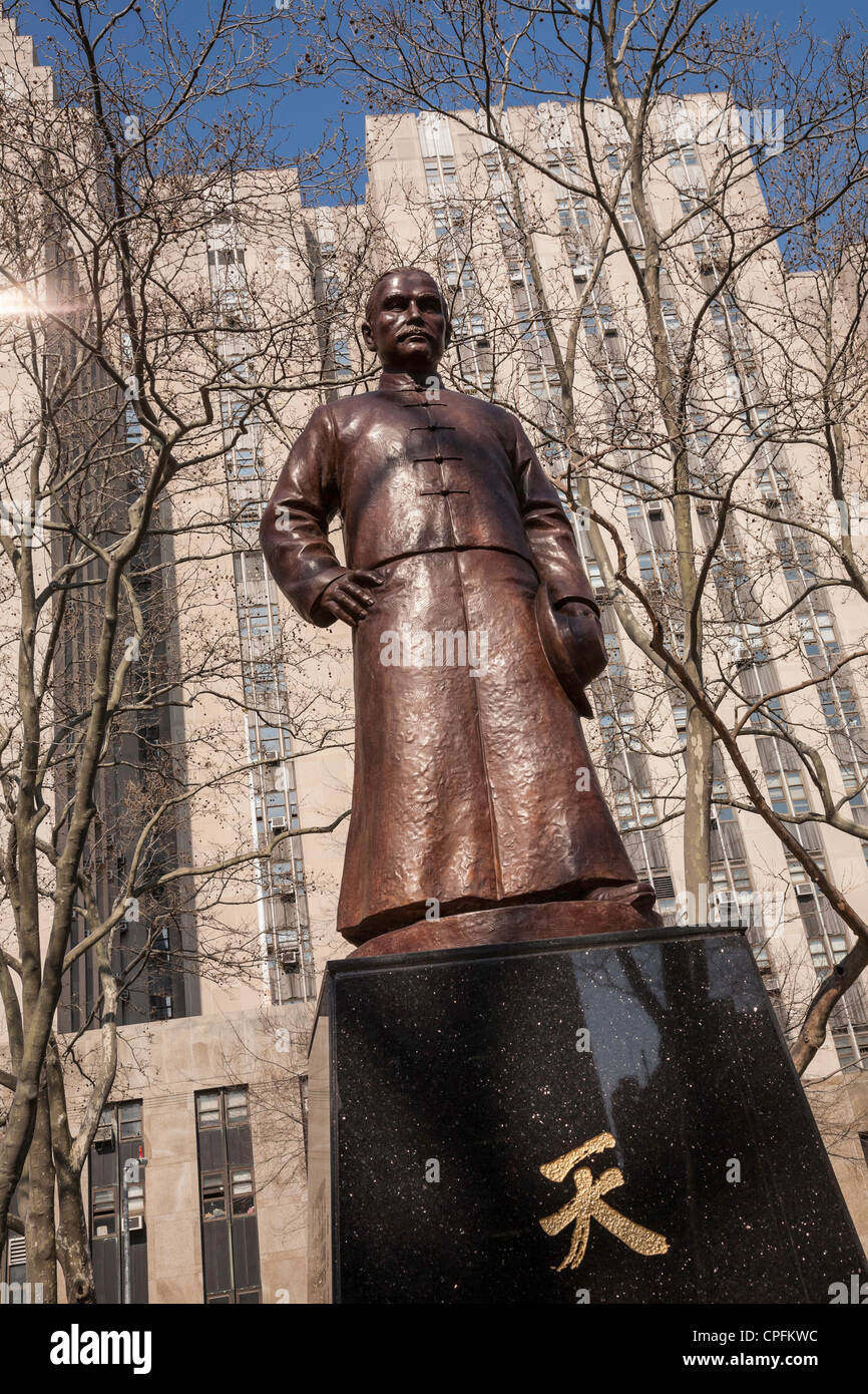 Dr. Sun Yat-Sen Statue, Columbus Park, Chinatown, NYC Stockfoto