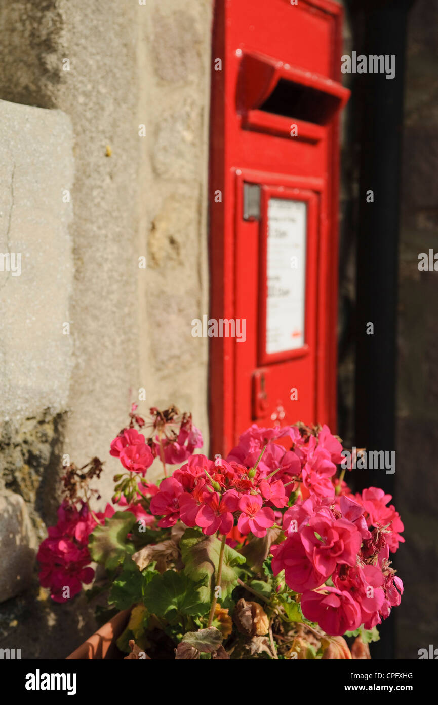 Briefkasten bei Dunsop Bridge im Wald von Bowland Lancashire England, oft gesagt das Zentrum von Großbritannien Stockfoto