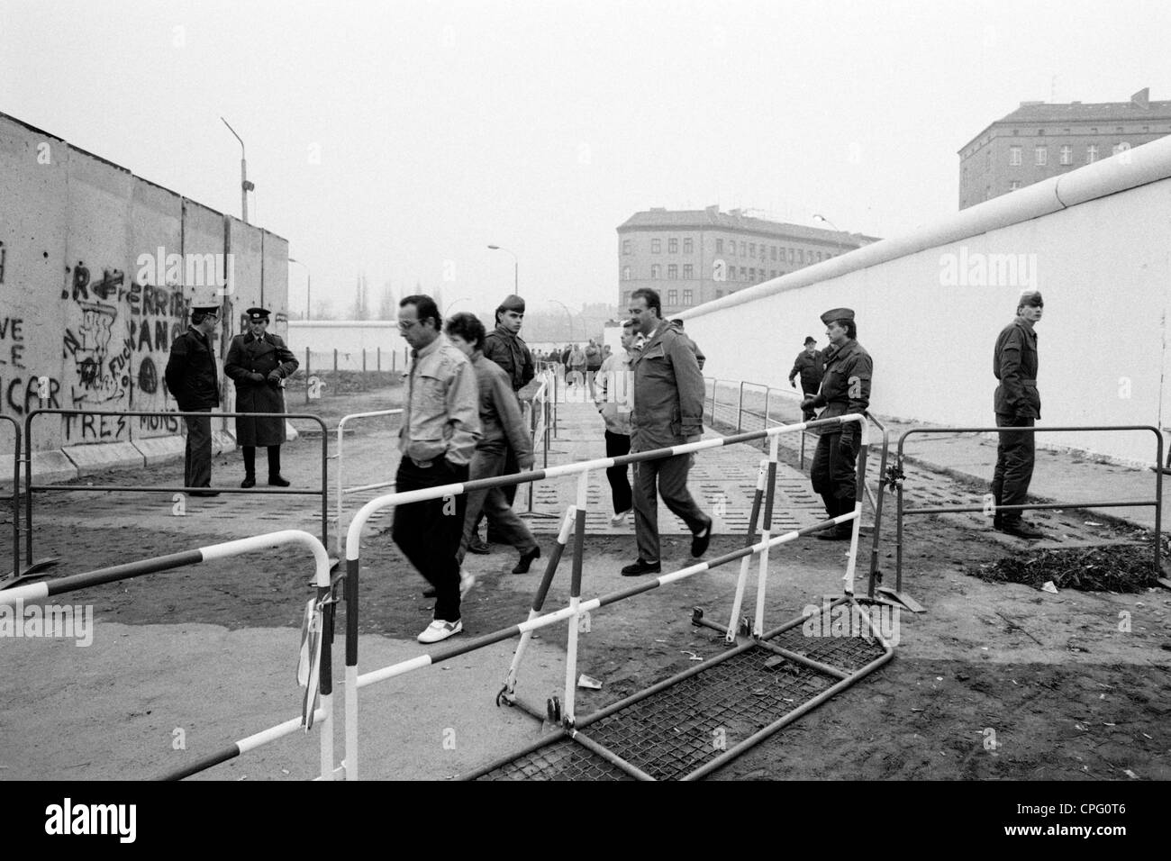 Öffnung der Berliner Mauer an der Bernauer Straße, Berlin, Deutschland Stockfoto