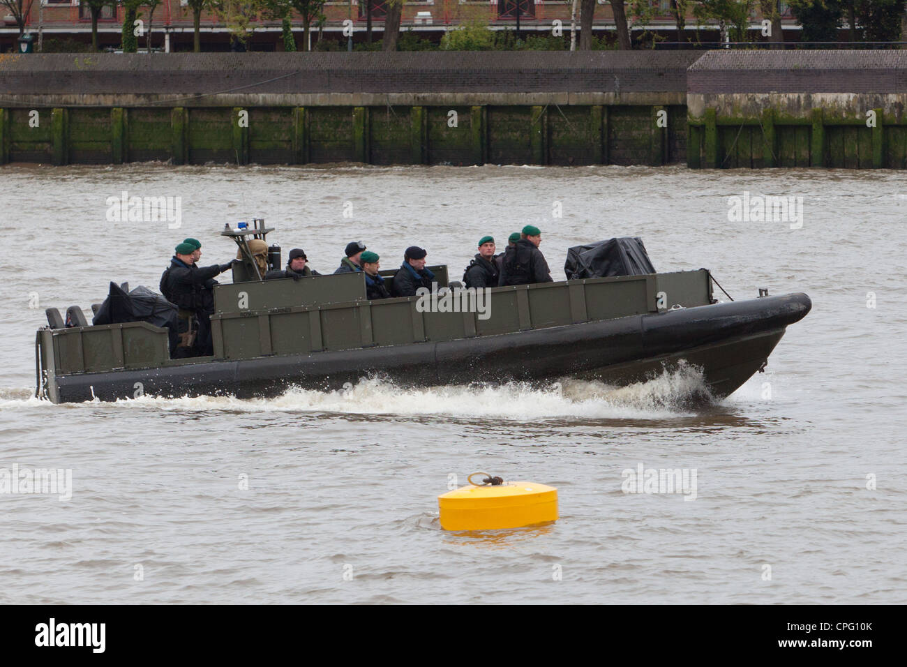 Royal Marines in Angriff Handwerk patrouillieren auf Themse während der Olympischen Spiele 2012 in London Sicherheitsoperation Stockfoto