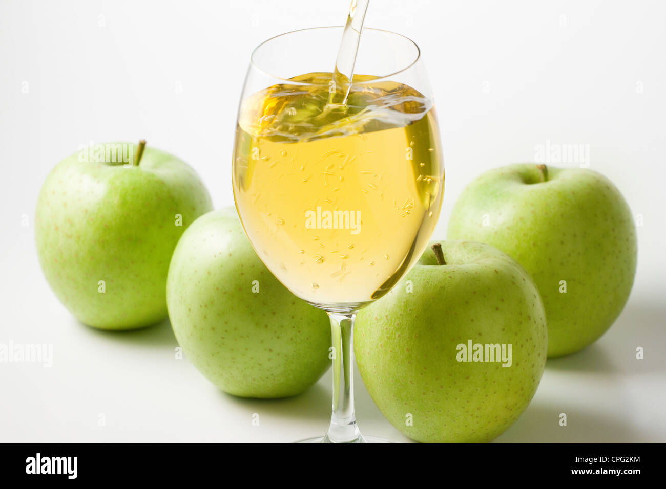 Äpfel und Apfelsaft Stockfoto