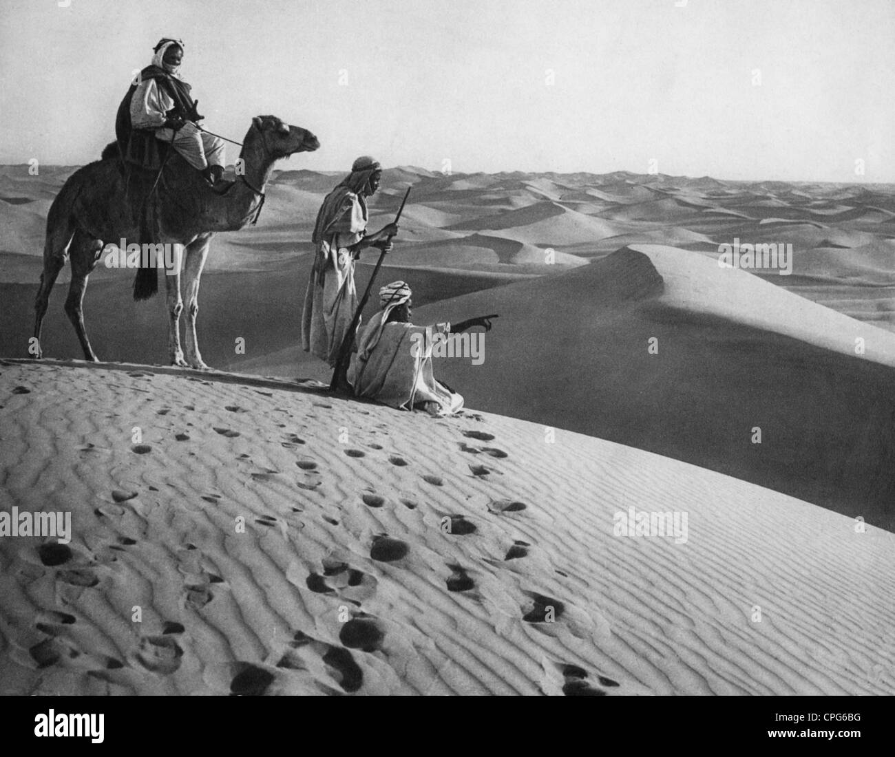 Geographie / Reisen, Arabien, beduinen in der Wüste, um 1900, Additional-Rights-Clearences-not available Stockfoto