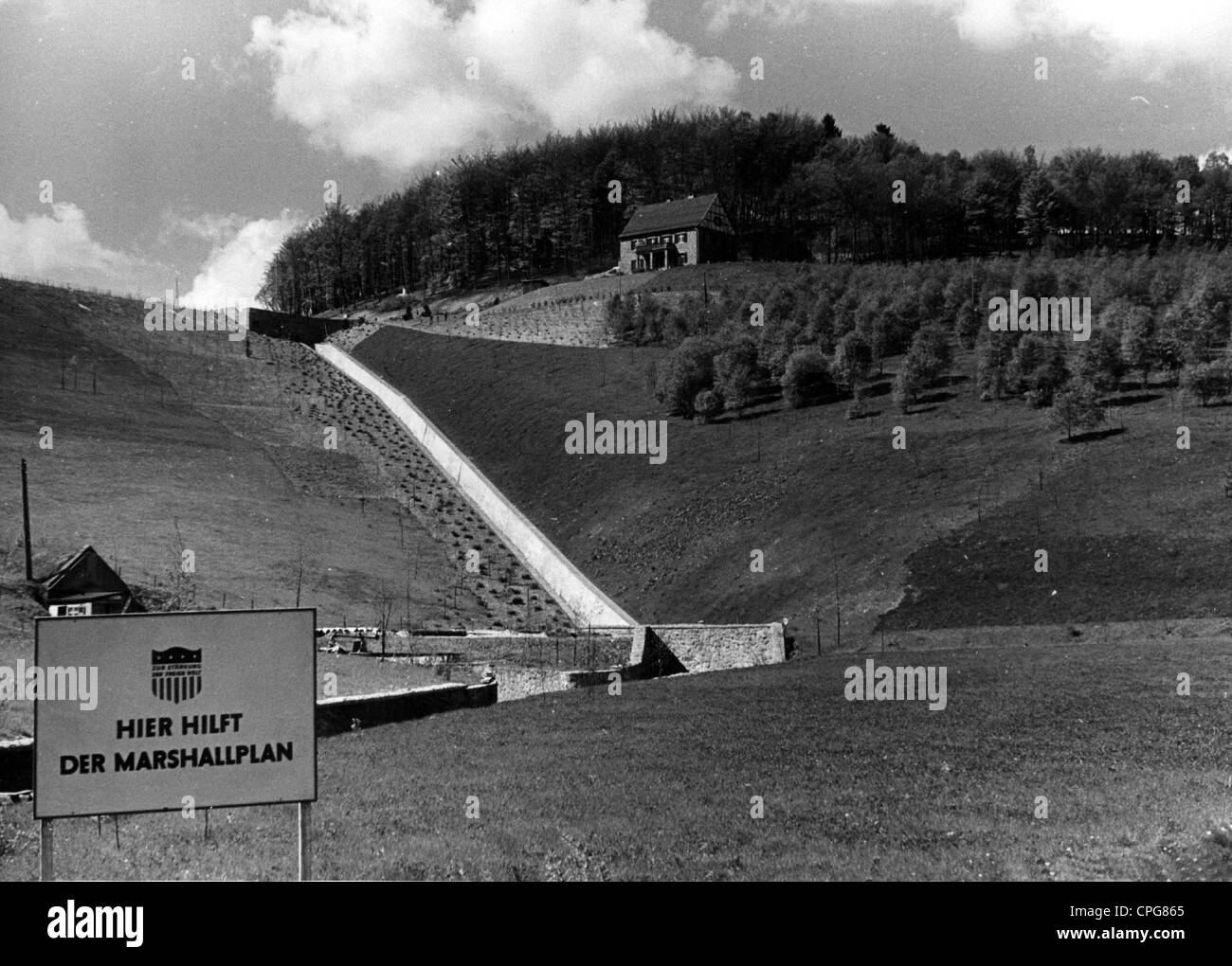 Nachkriegszeit, Marshallplan, 1948 - 1951, Schild 'Hier hilft der Marshallplan', Deutschland, Zusatzrechte-Clearences-nicht vorhanden Stockfoto