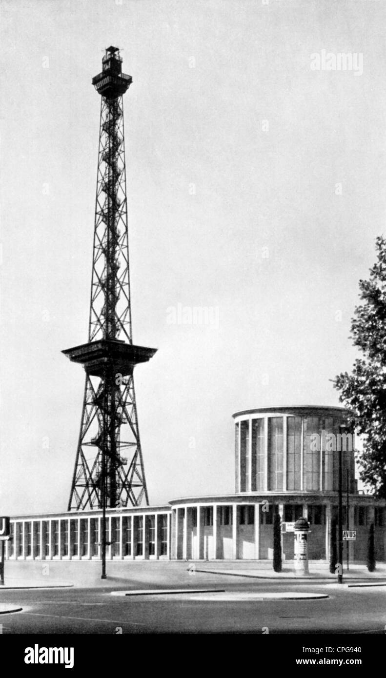 Geographie / Reisen, Deutschland, Berlin, Funkturm und Ausstellungshalle, 1930er Jahre, Zusatzrechte-Clearences-nicht vorhanden Stockfoto