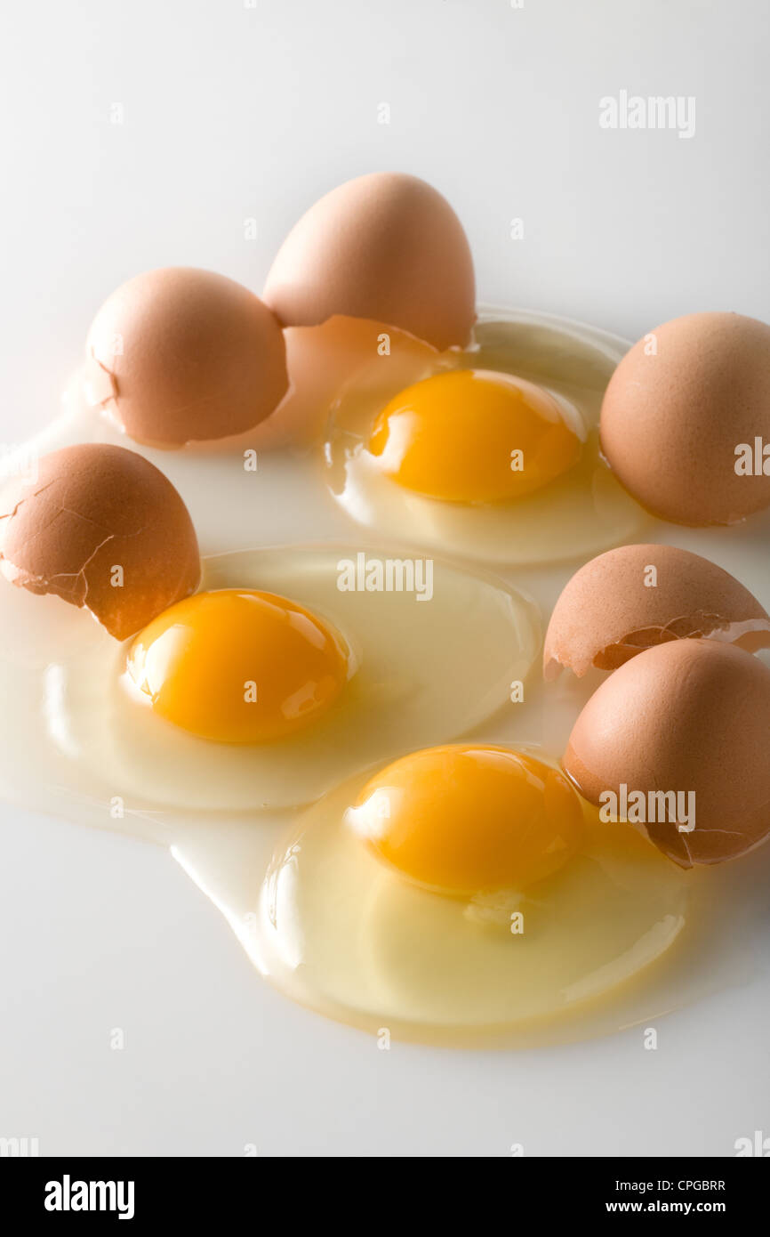 Gebrochenen Eiern Stockfoto