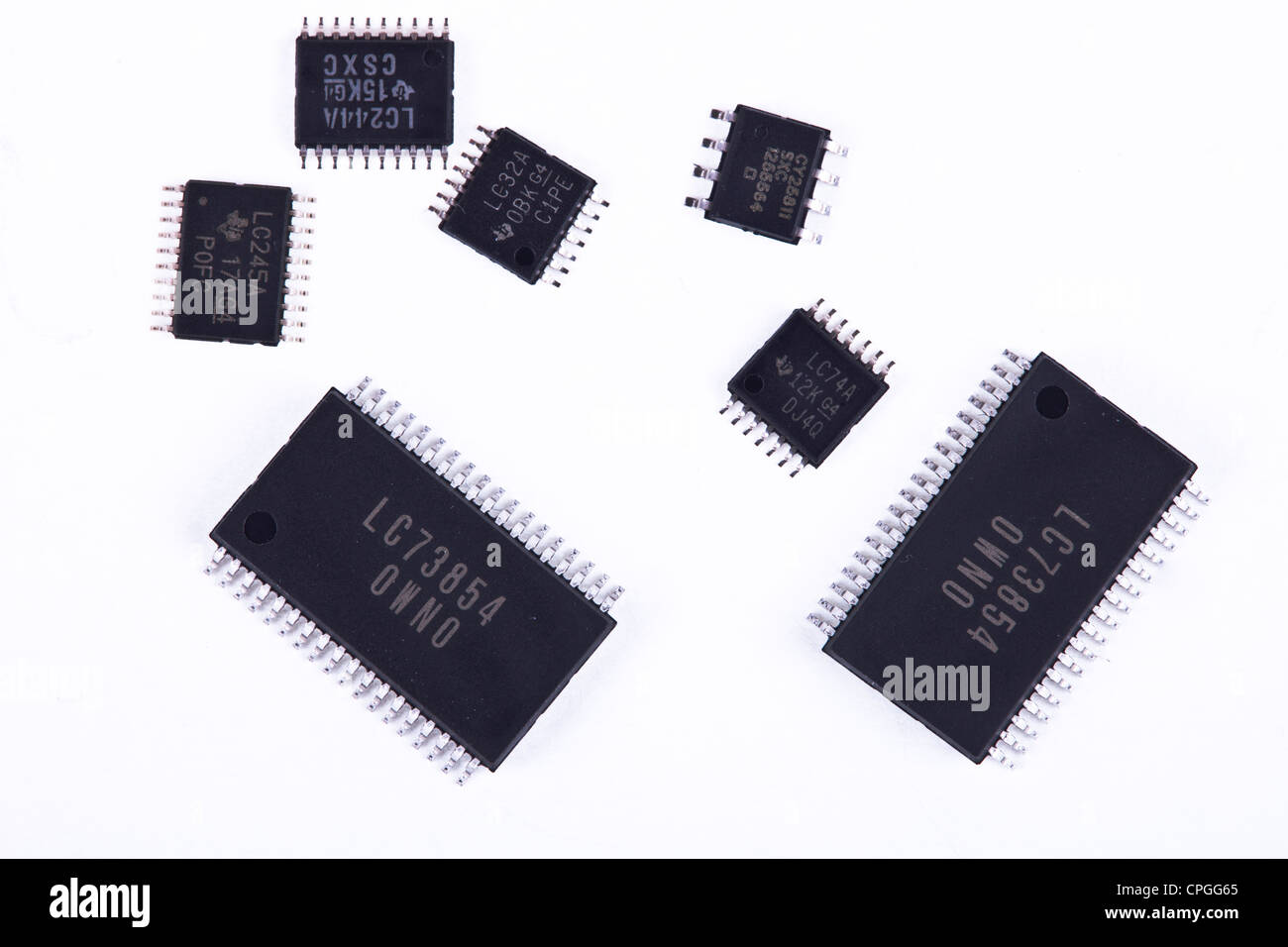 Verschiedenen IC (integrierte Schaltung) in der Versammlung der SMT verwendeten Chips / SMD Leiterplatten in der Elektronikindustrie. Stockfoto