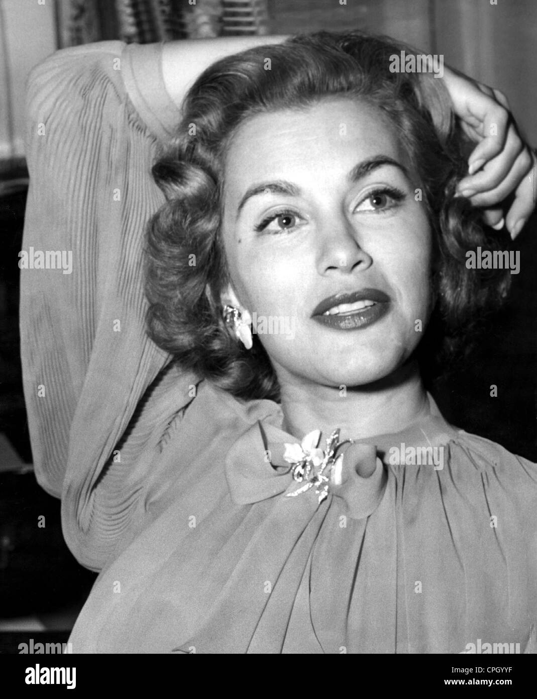 Linda christian 1955 Fotos und Bildmaterial in hoher Auflösung Alamy
