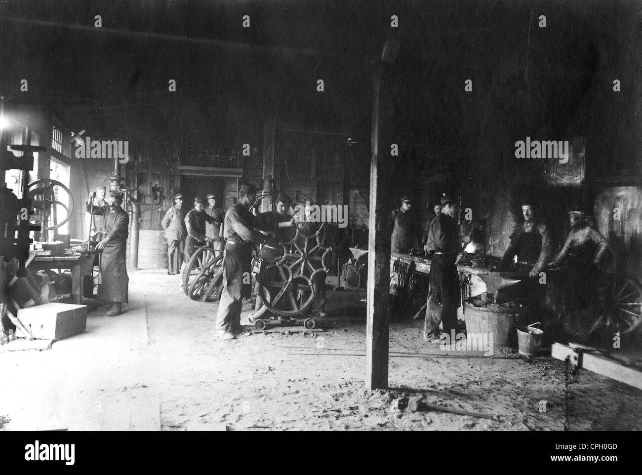 Veranstaltungen, erster Weltkrieg / 1. Weltkrieg, Rückbereich, Ostfront, Waggonlager der Wehrmacht Woyrsch in Linova, Russland, 1916/1917, Zusatzrechte-Freiräumungen-nicht vorhanden Stockfoto