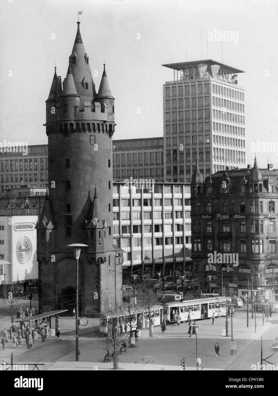 Geographie / Reisen, Deutschland, Frankfurt, Plätze, Eschenheimer Tor, Tower und Fernmeldestelle, 1958, Zusatzrechte-Clearences-nicht vorhanden Stockfoto
