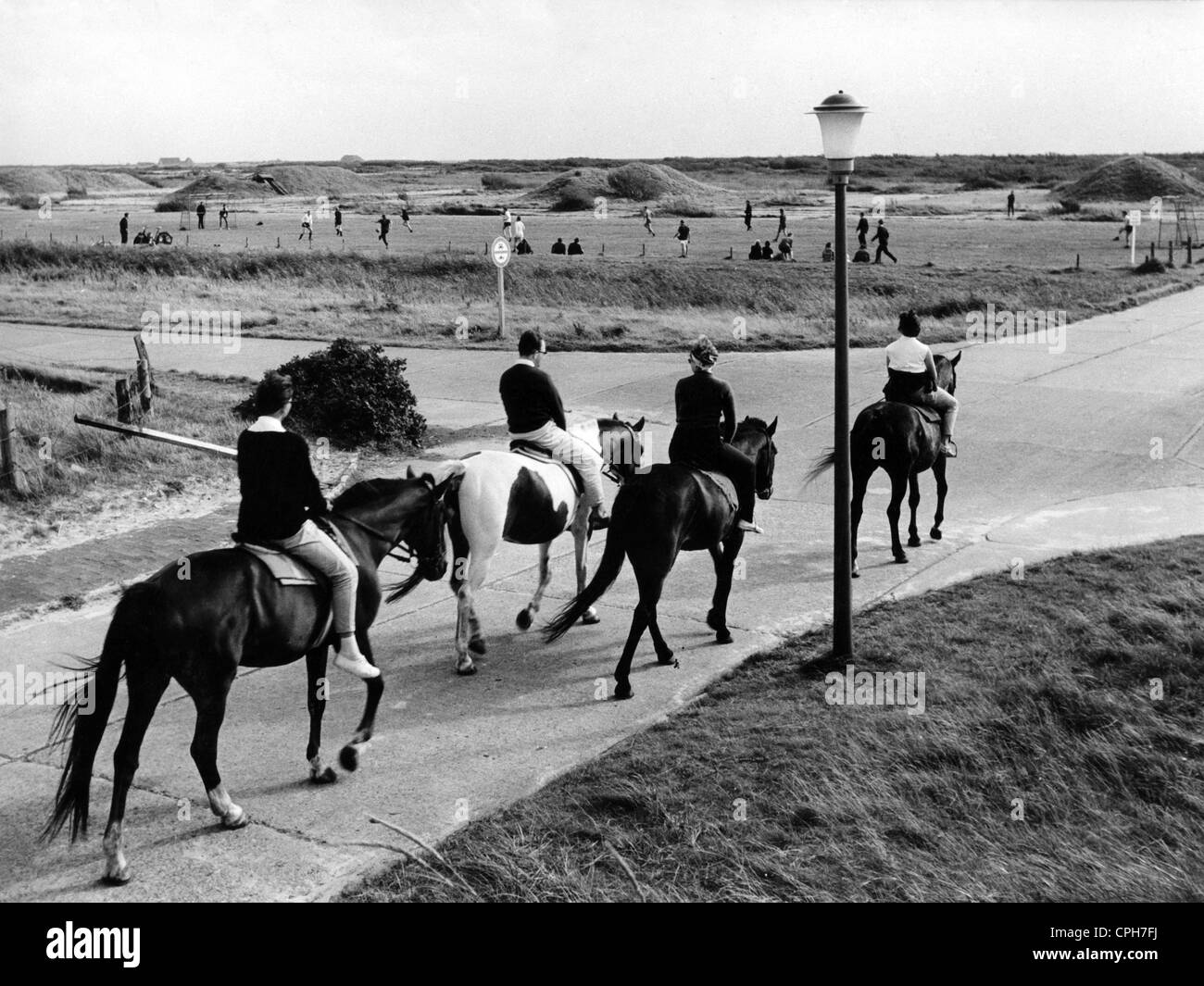 Sport, Reiten, Reiter, Langeoog Isle, Niedersachsen, 1950er Jahre, zusätzliche-Rights-Clearences-nicht verfügbar Stockfoto