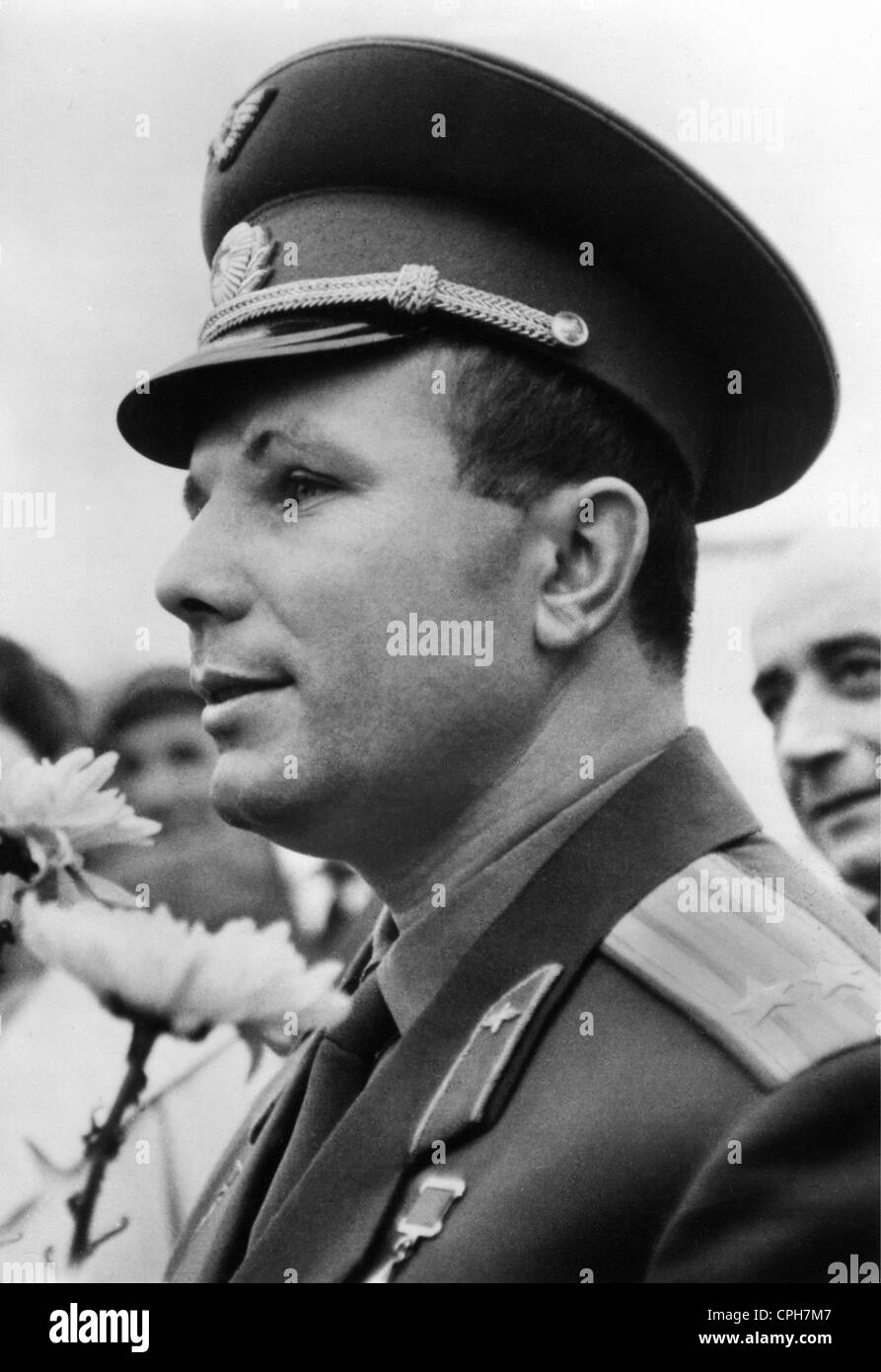 Gagarin, Yuri, 9.3.1934 - 27.3.1968, Soviet Spaceman (Kosmonaut), Porträt, Postkarte, Ostdeutschland, 1972, Stockfoto