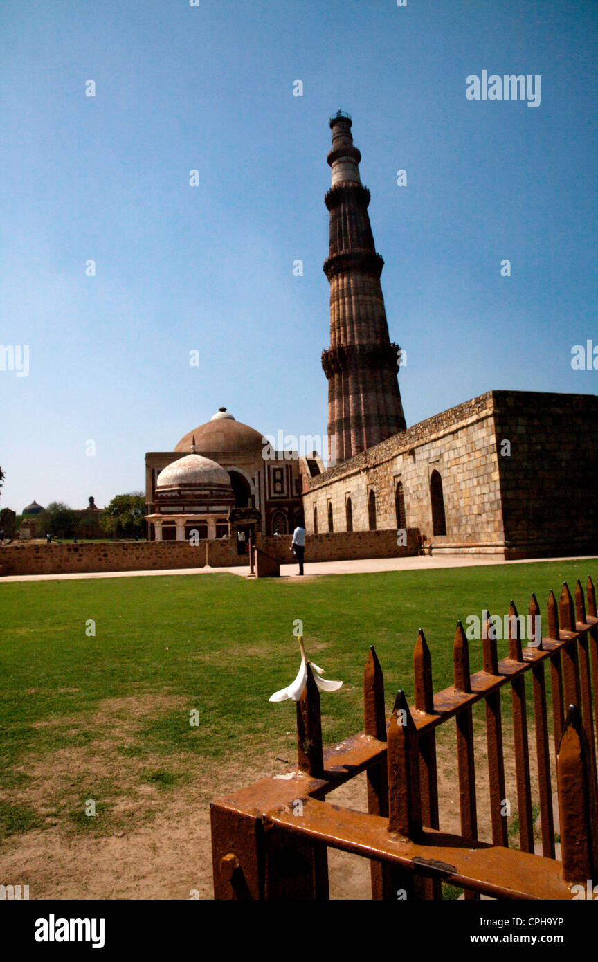 Qutab Minar in Delhi Stockfoto Qutab Minar in Delhi Stockfoto