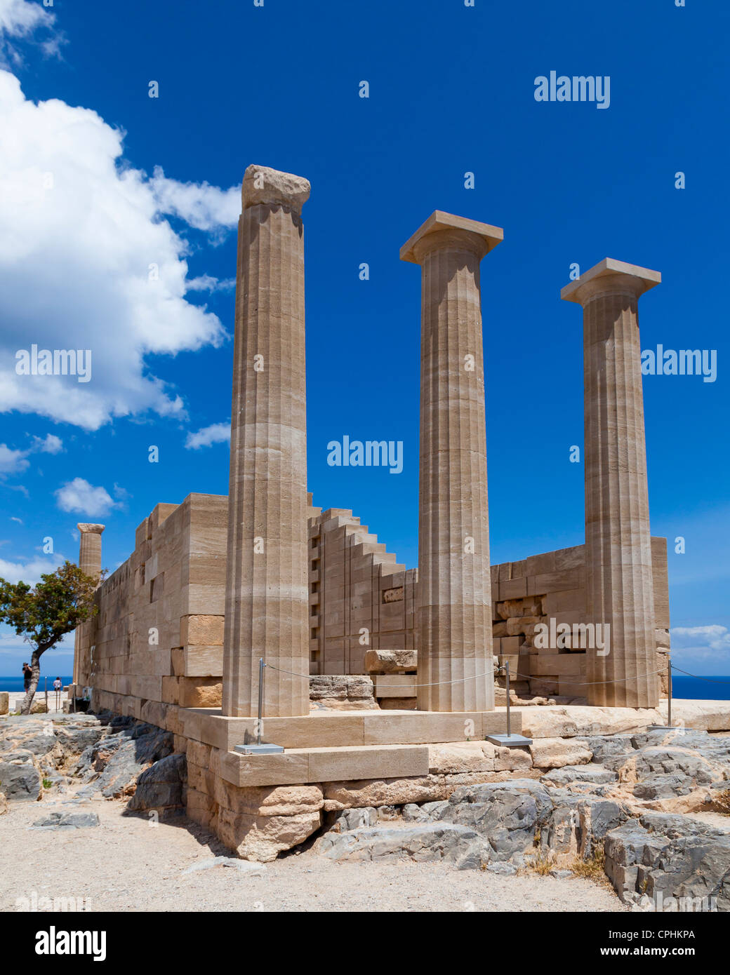 Dorischer Tempel der Athena Lindia in Lindos auf der griechischen Insel Rhodos Stockfoto