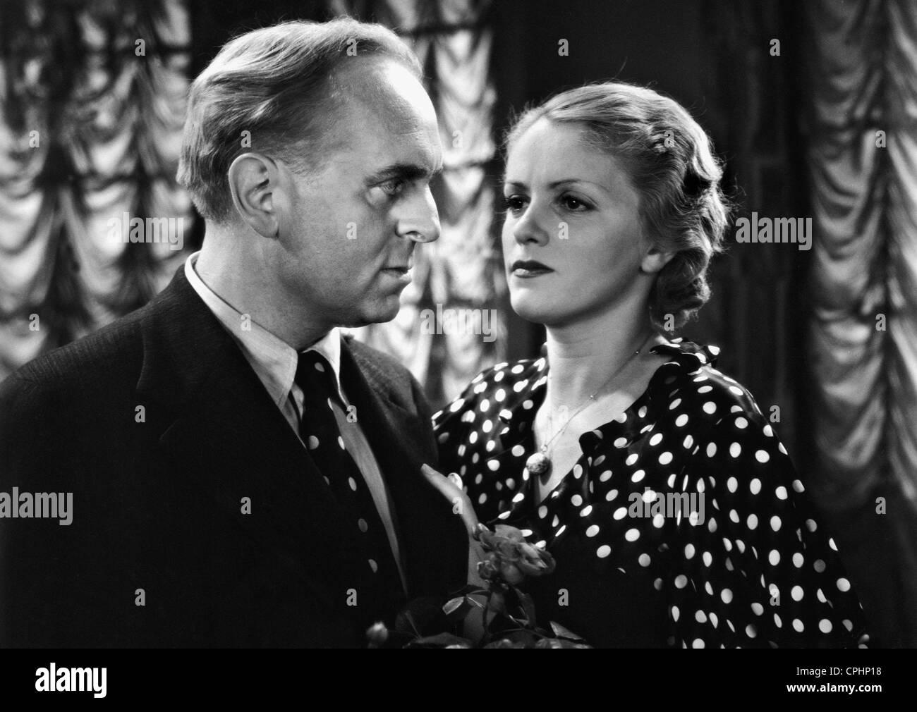 Rudolf Klein-Rogge und Genia Nikolajewa in 'Der Fall Brenken", 1934 Stockfoto
