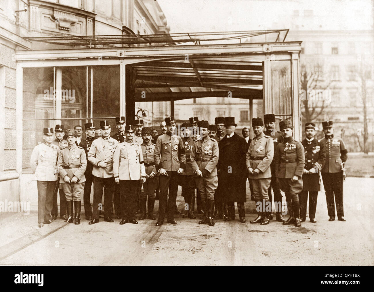 Enver Pascha und der Erzherzog Max in Wien, 1917 Stockfoto