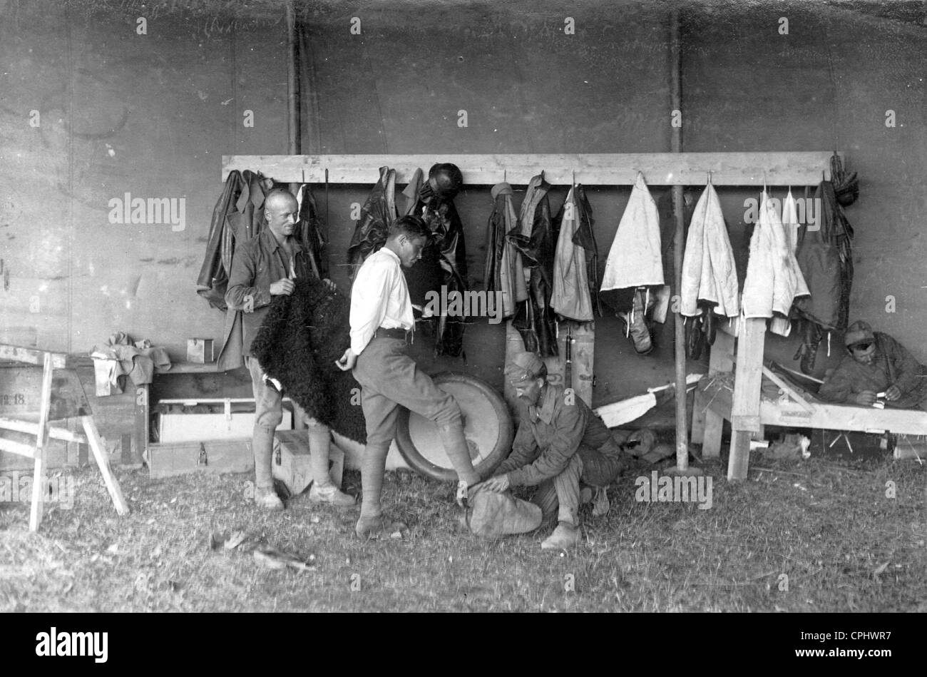 Österreichisch-ungarischen Flieger auf der Vorderseite, 1917 Stockfoto