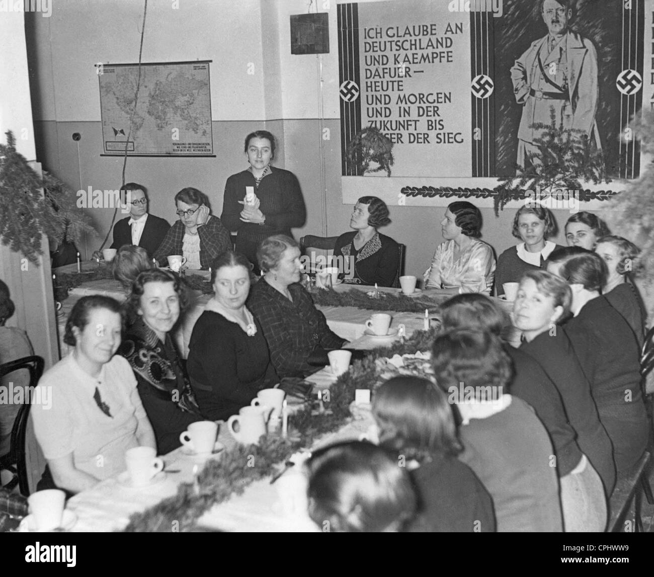 Gesellschaftsabend der arbeitenden Frauen von den Scherl-Verlag, 1937 Stockfoto