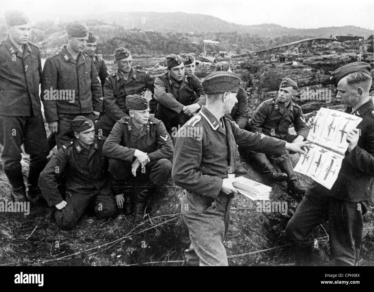 Deutsche Flak-Soldaten während des Trainings, 1940 Stockfoto