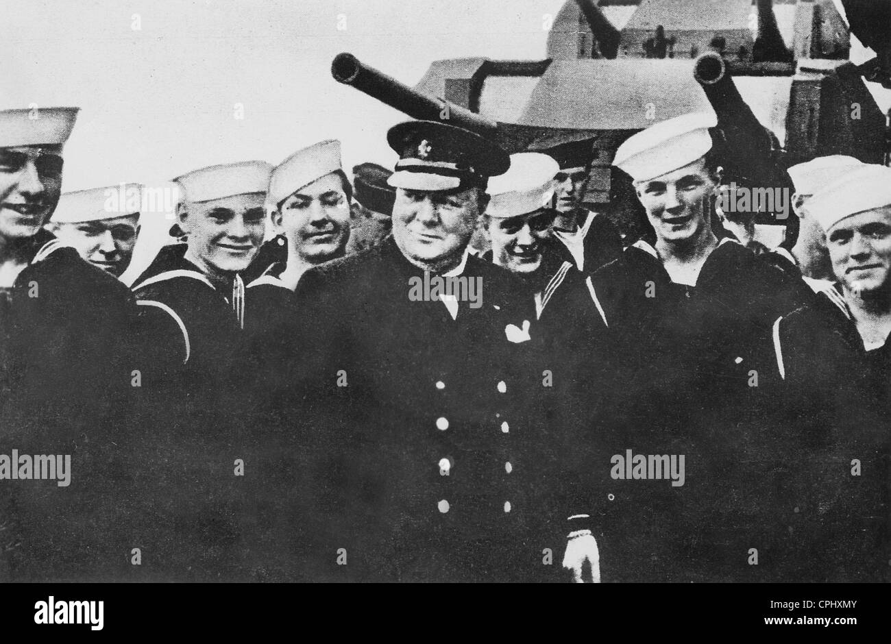 Winston Churchill mit amerikanischen Matrosen auf den "Prince Of Wales Stockfoto