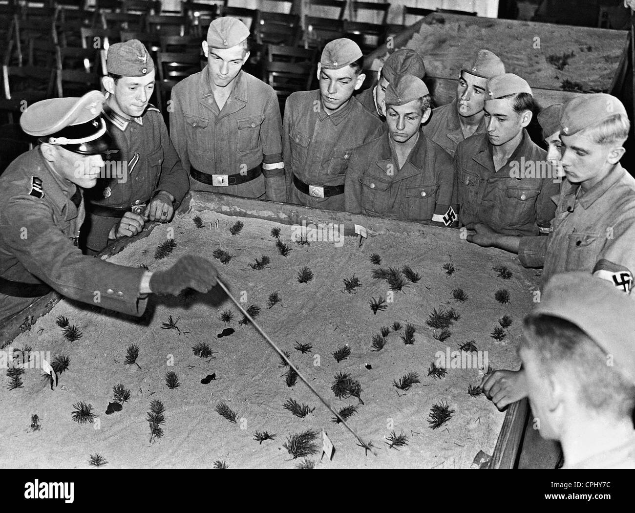Vormilitärische Ausbildung in der Hitler-Jugend, 1943 Stockfoto