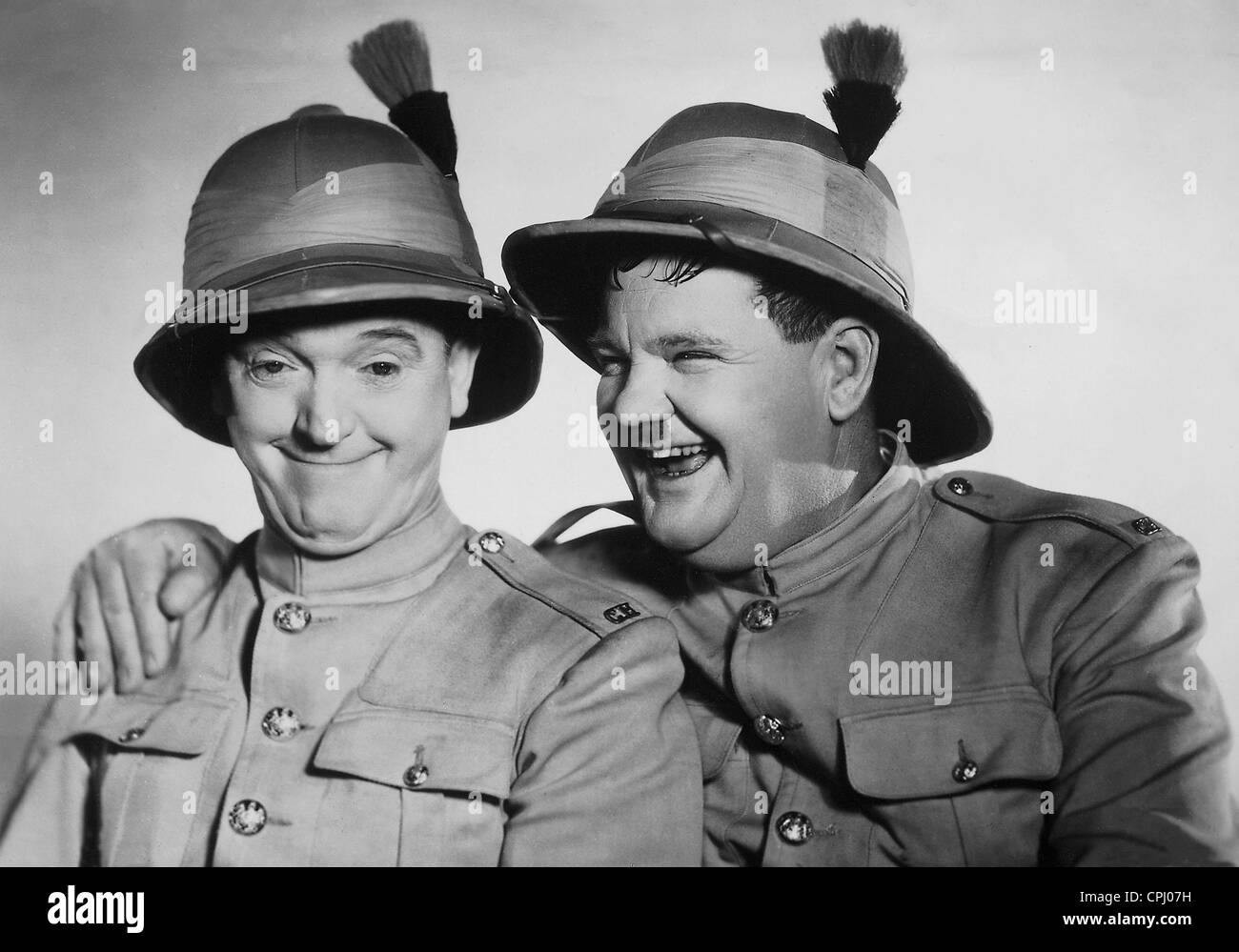Stan Laurel und Oliver Hardy in "Bonnie Scotland", 1935 Stockfoto