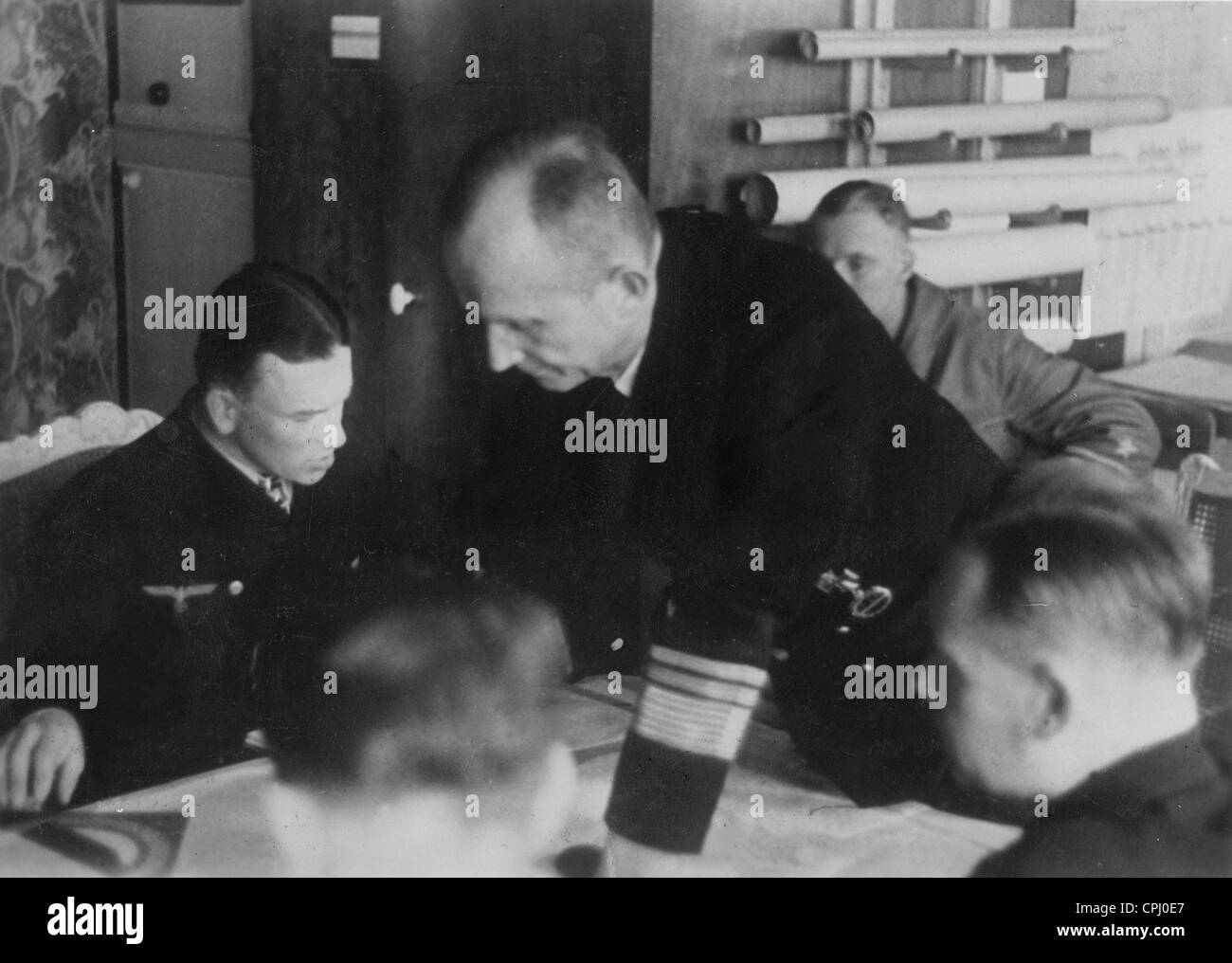 Karl Doenitz und Herbert Schultze, 1941 Stockfoto