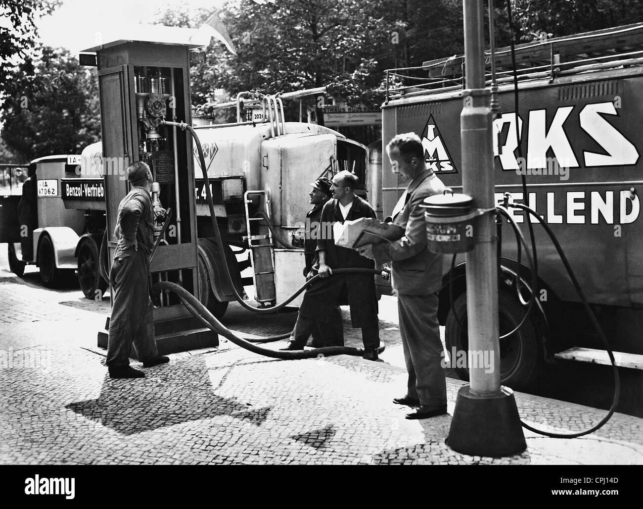 Tankstelle in Berlin-Wannsee, 1934 Stockfoto