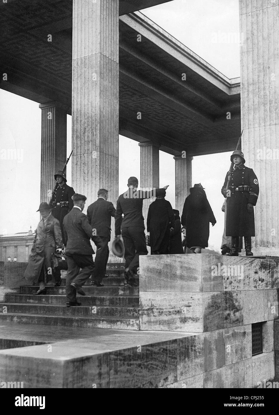 Gedenken an die Opfer des Hitler-Putsches an den Schläfen Ehre, 1936 Stockfoto