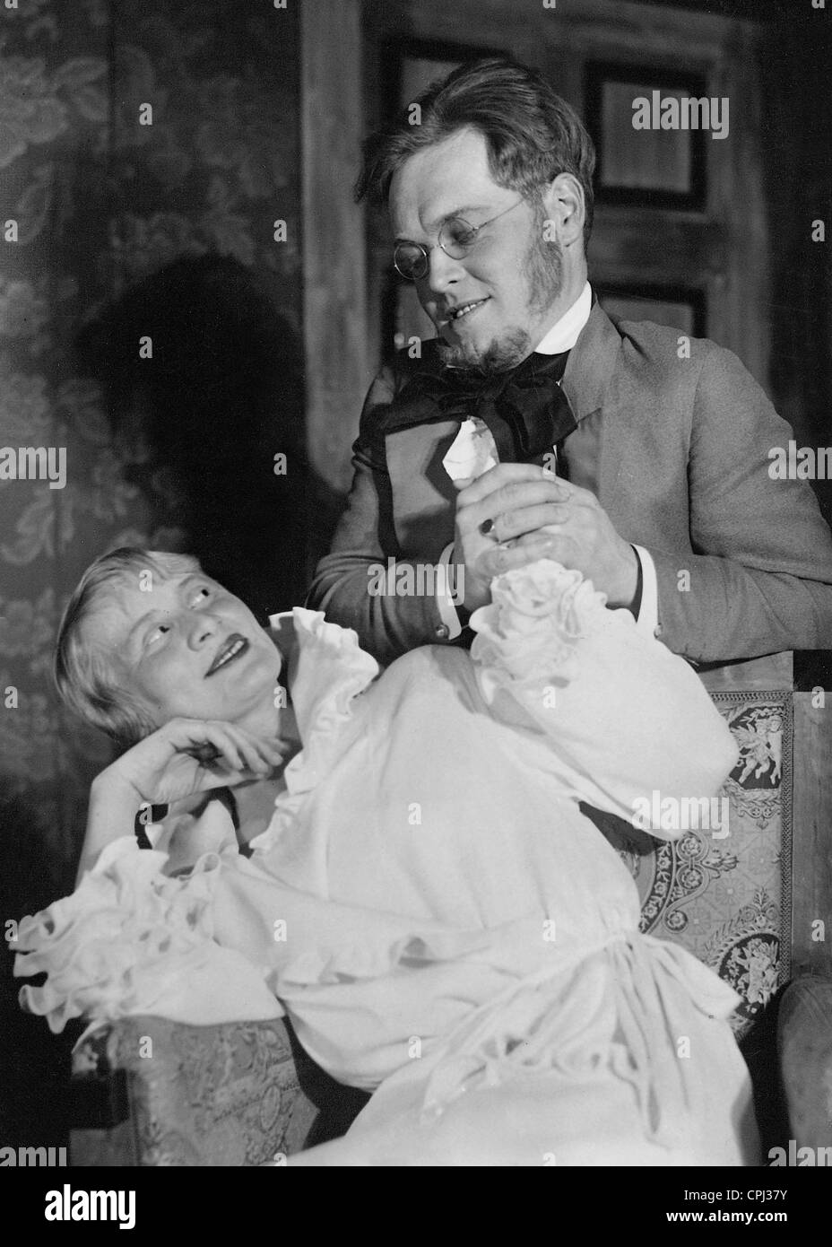 Agnes Straub und Hans Brausewetter in "Hedda Gabler", 1934 Stockfoto