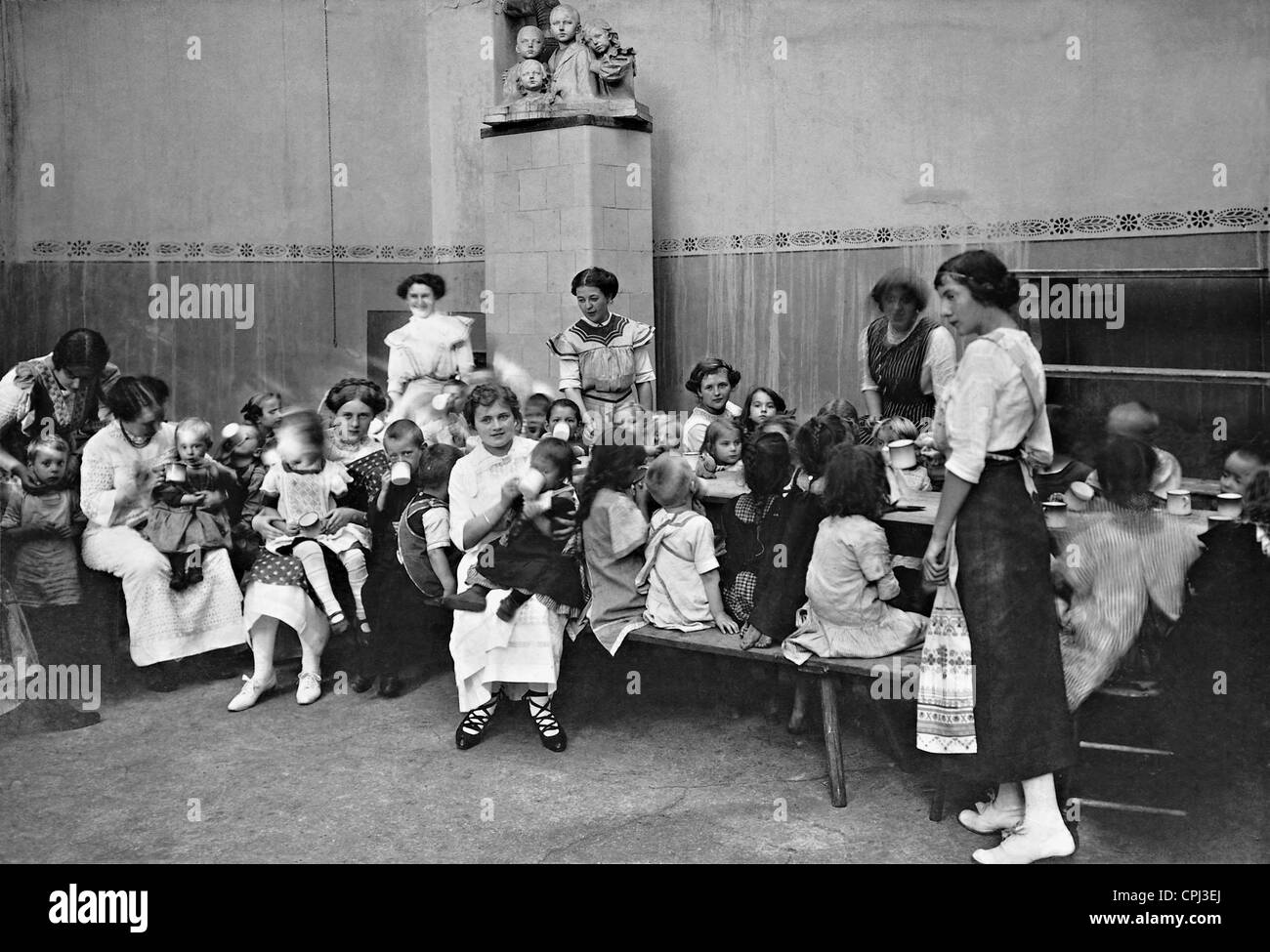 Krieg-Kindergarten in Berlin, 1914 Stockfoto