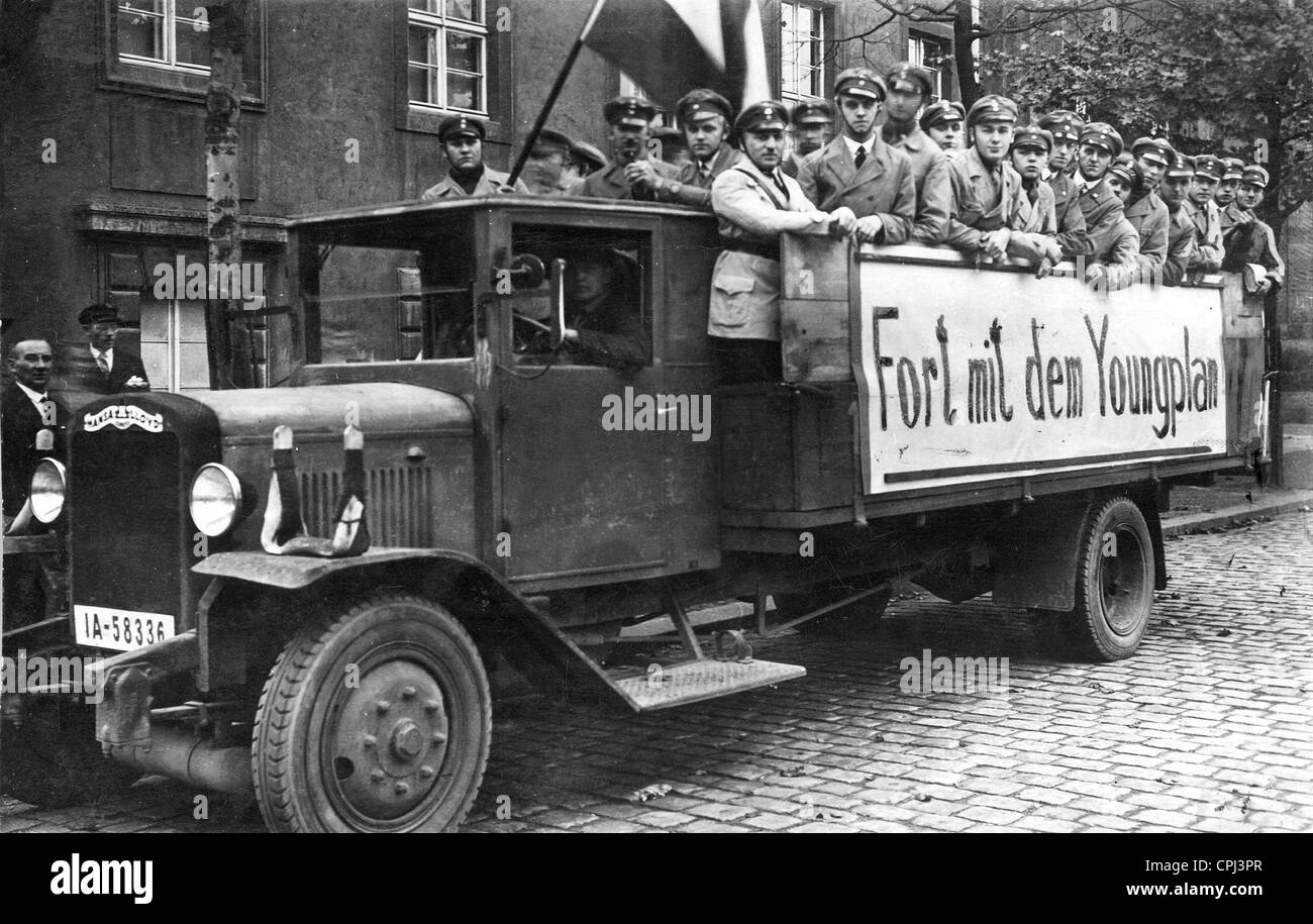 Demonstration der "Stahlhelm" gegen den Young-Plan 1929 (s/w Foto) Stockfoto