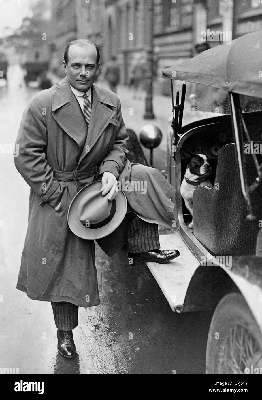 Ernst udet with his plane SchwarzweißStockfotos und bilder Alamy