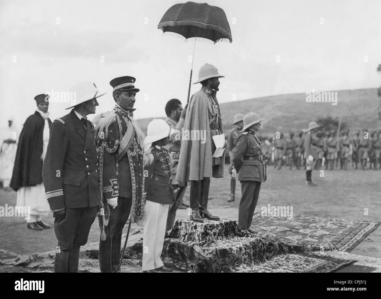 Haile Selassie während einer Militärparade, 1935 Stockfoto