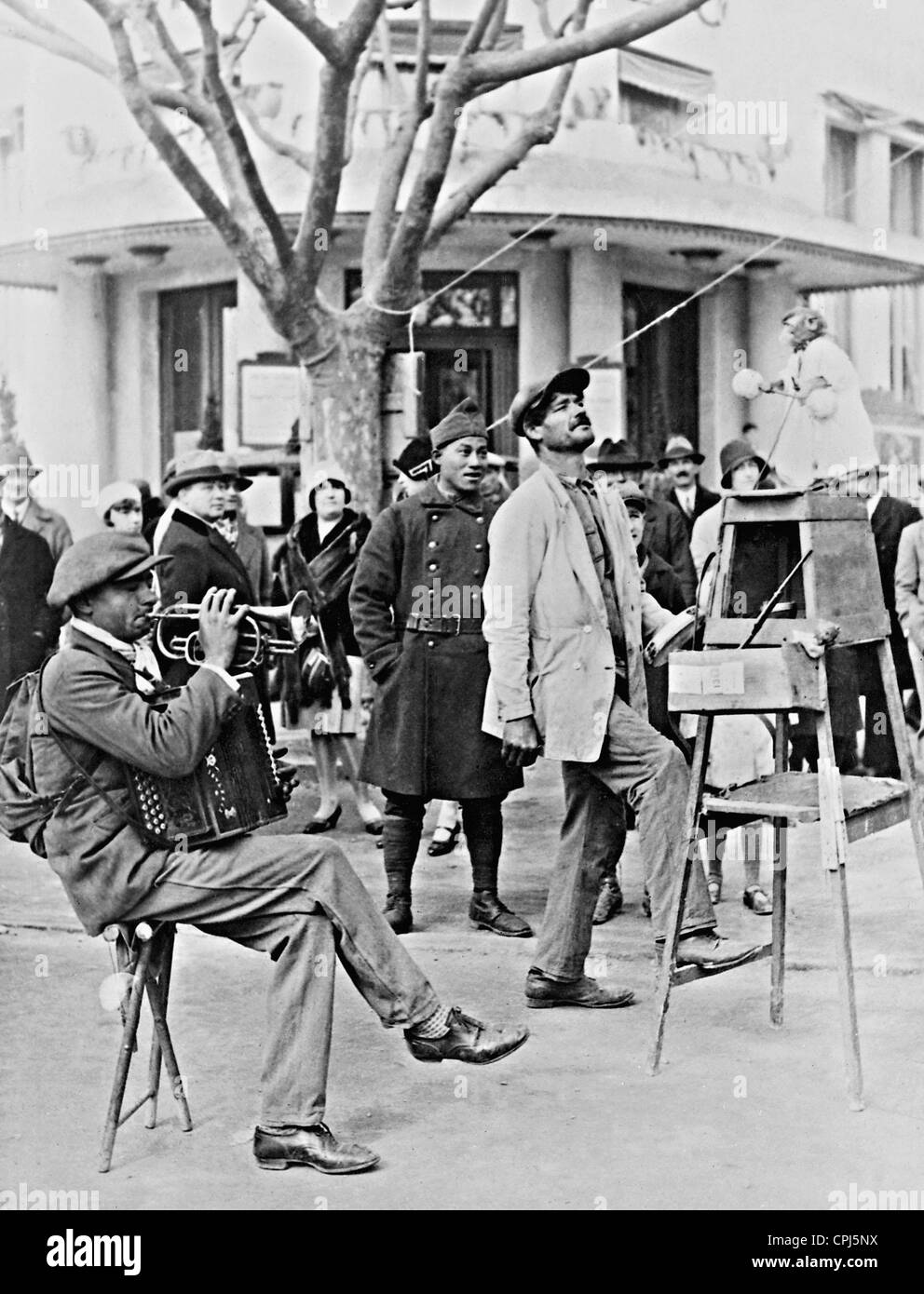 Parisian Straßenmusiker, 1929 Stockfoto