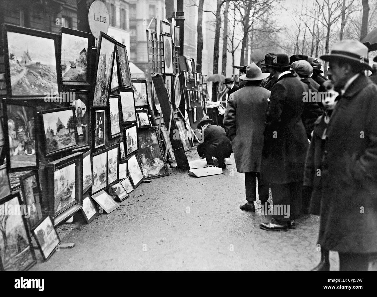 Bilder zum Verkauf auf der Straße, 1913 Stockfoto