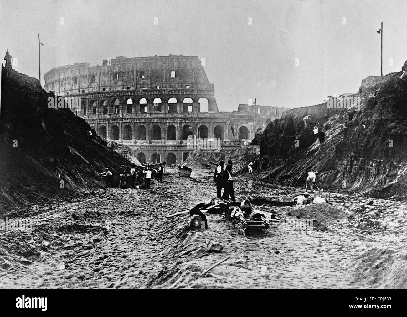 Straße Aufbau vor dem Kolosseum in Rom, 1932 Stockfoto