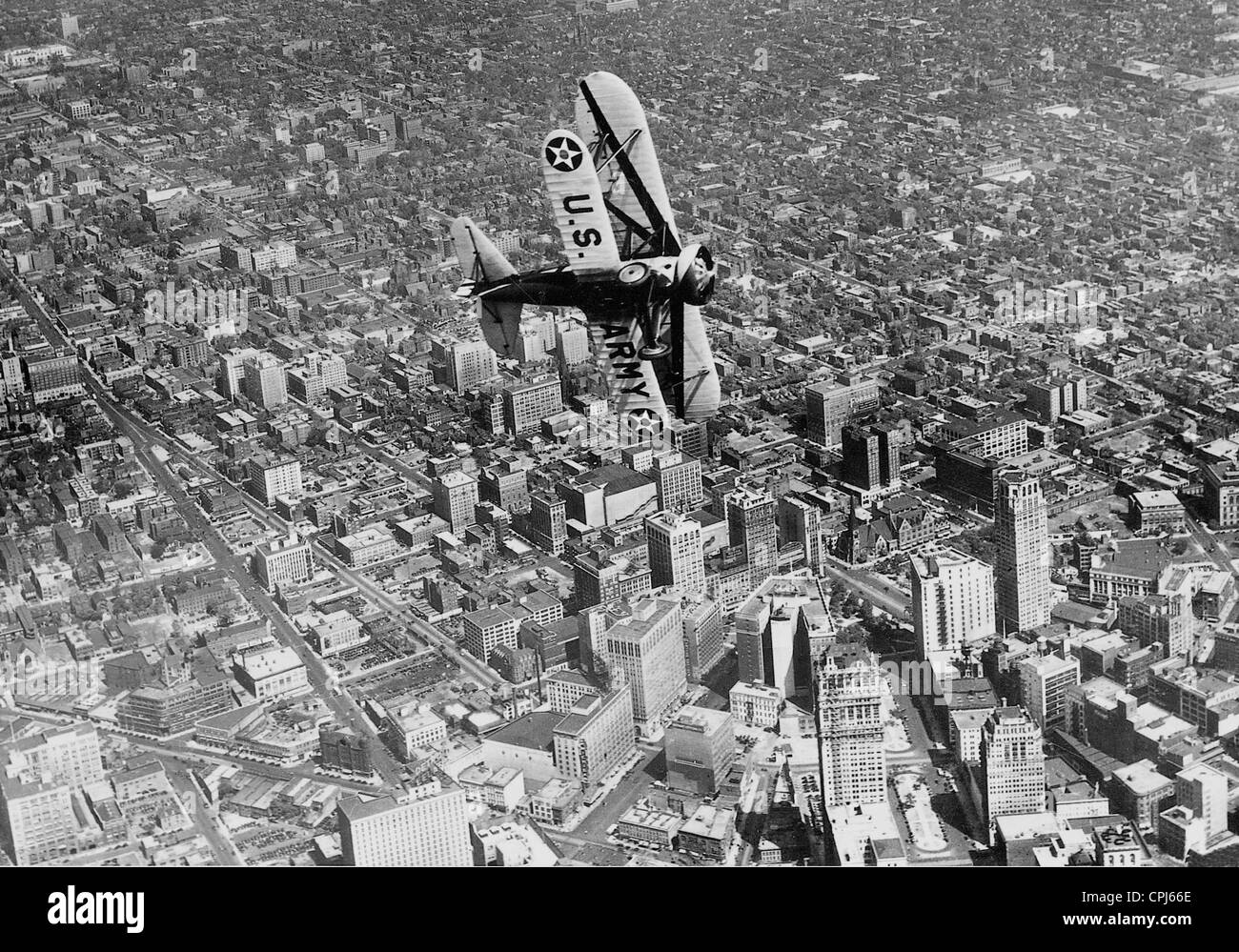 Doppeldecker über Detroit, 1933 Stockfoto