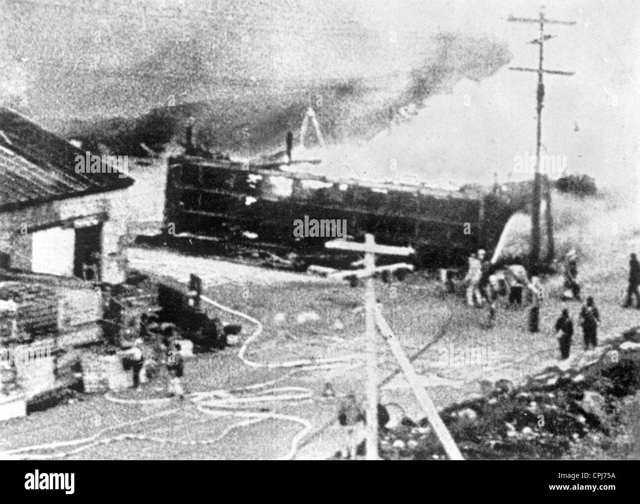 Zweiter Weltkrieg: Japanische Bombe Angriff auf Dutch Harbor Stockfoto