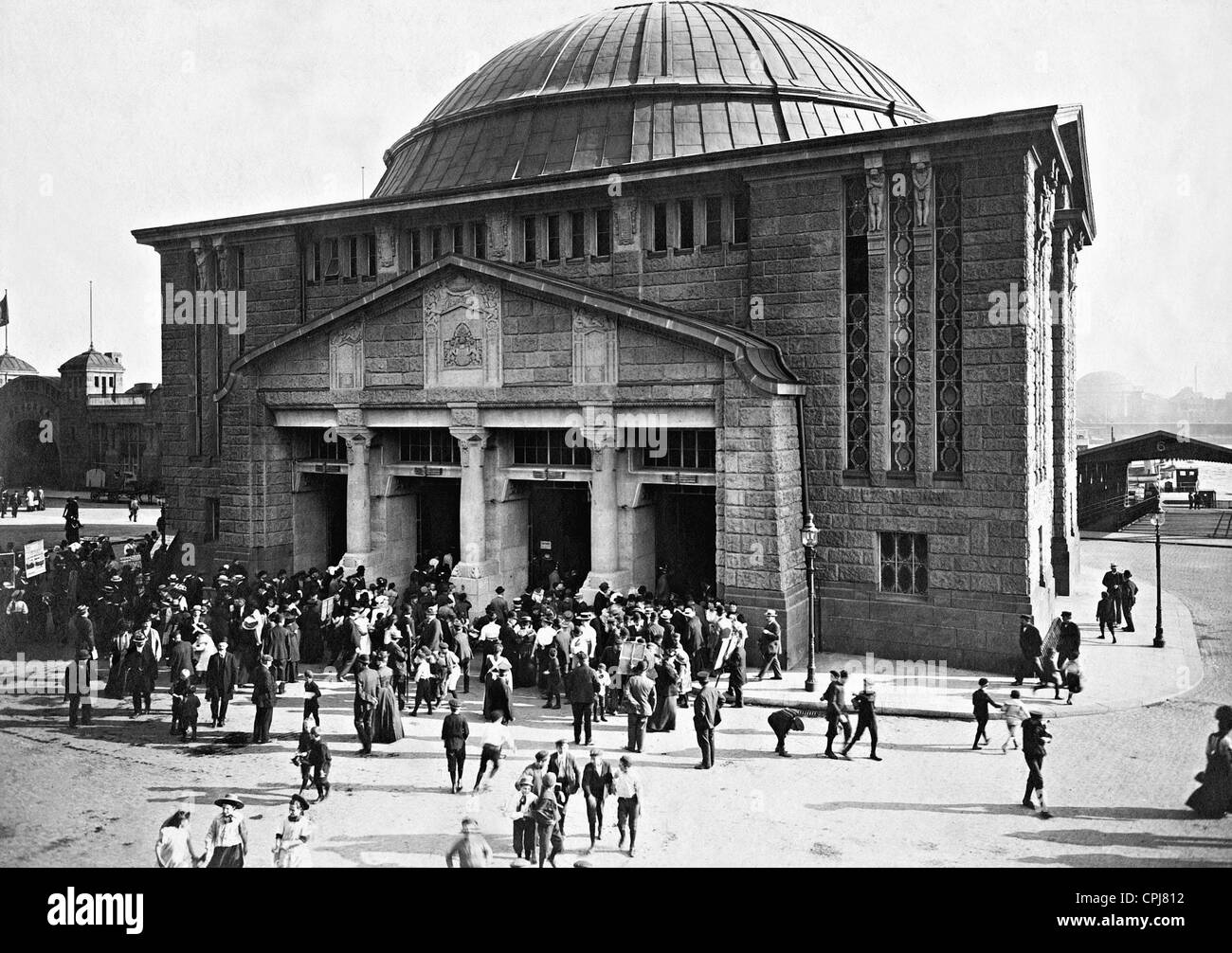 Eingangsgebäude zum Elbtunnel in Hamburg, 1911 Stockfoto