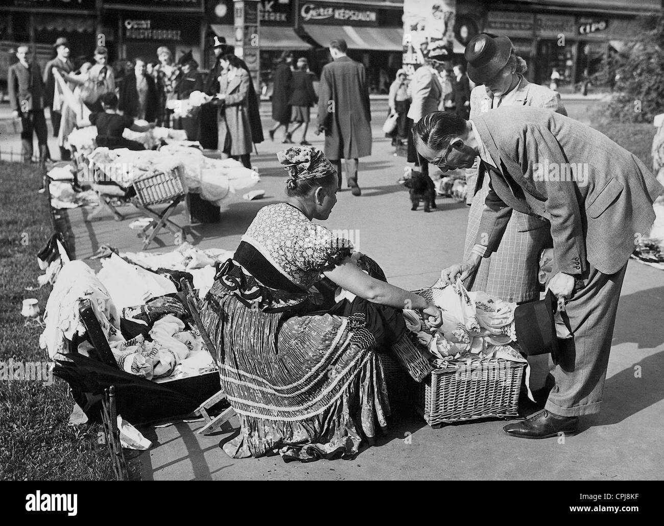 Straßenmarkt in Budapest, 1941 Stockfoto