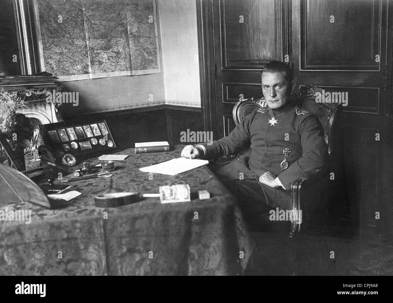 Hermann Goering in seinem Büro während des ersten Weltkriegs Stockfoto