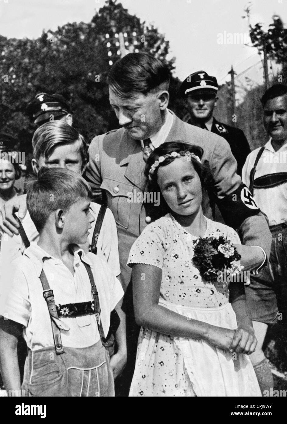 Was Ist Mit Hitlers Kindern Passiert Adolf Hitler Kindheit Adolf Hitler. Psychogramm Einer Katholischen