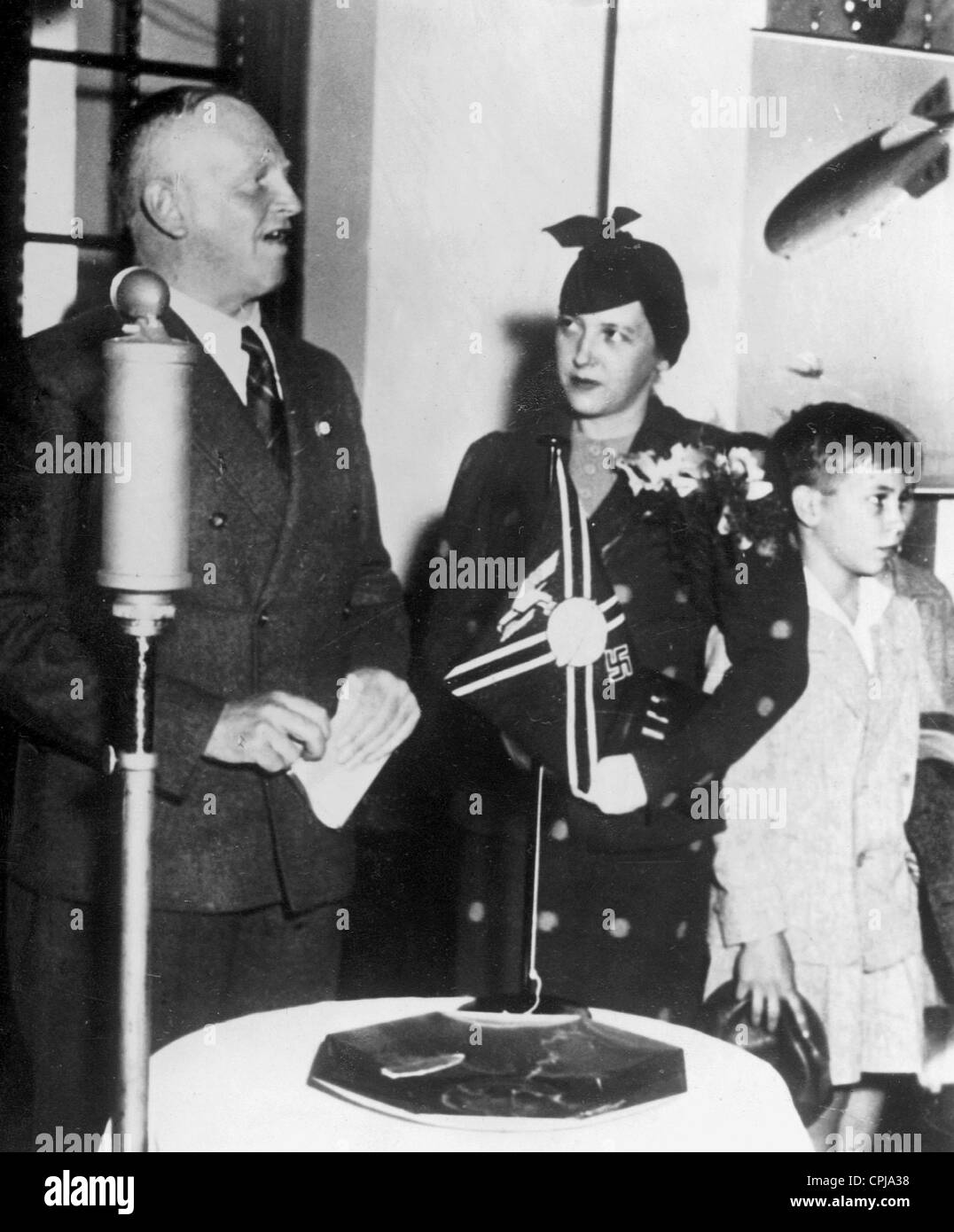 Friedrich Christiansen Ehrungen der 1000. überwachen Passagier des