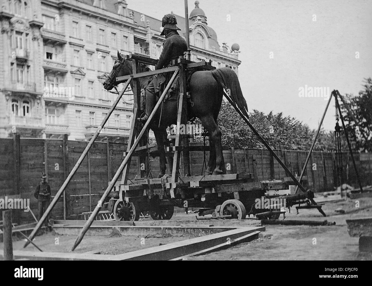 Transport von Radetzky-Denkmal in Wien, 1912 Stockfoto