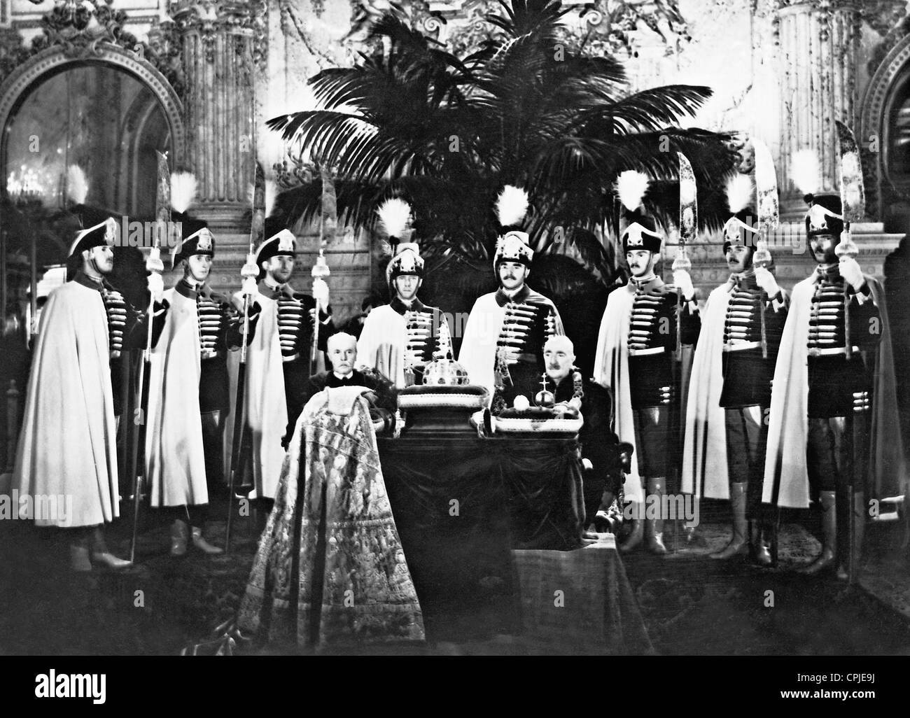 Ausstellung der Krone von Stephen l anlässlich des Nationalfeiertages, 1938 Stockfoto