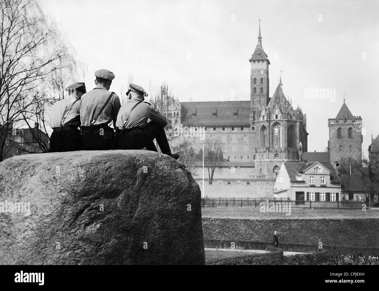 Hitler-Jugend vor der Marienburg, 1937 Stockfoto