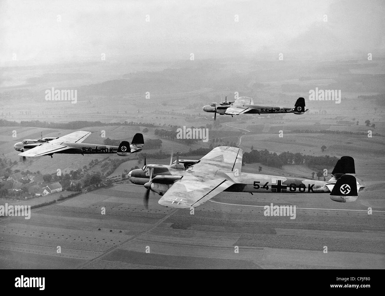 Deutsche Dornier Do 17 Bomber fliegen über Süddeutschland, 1938 (s/w Foto) Stockfoto