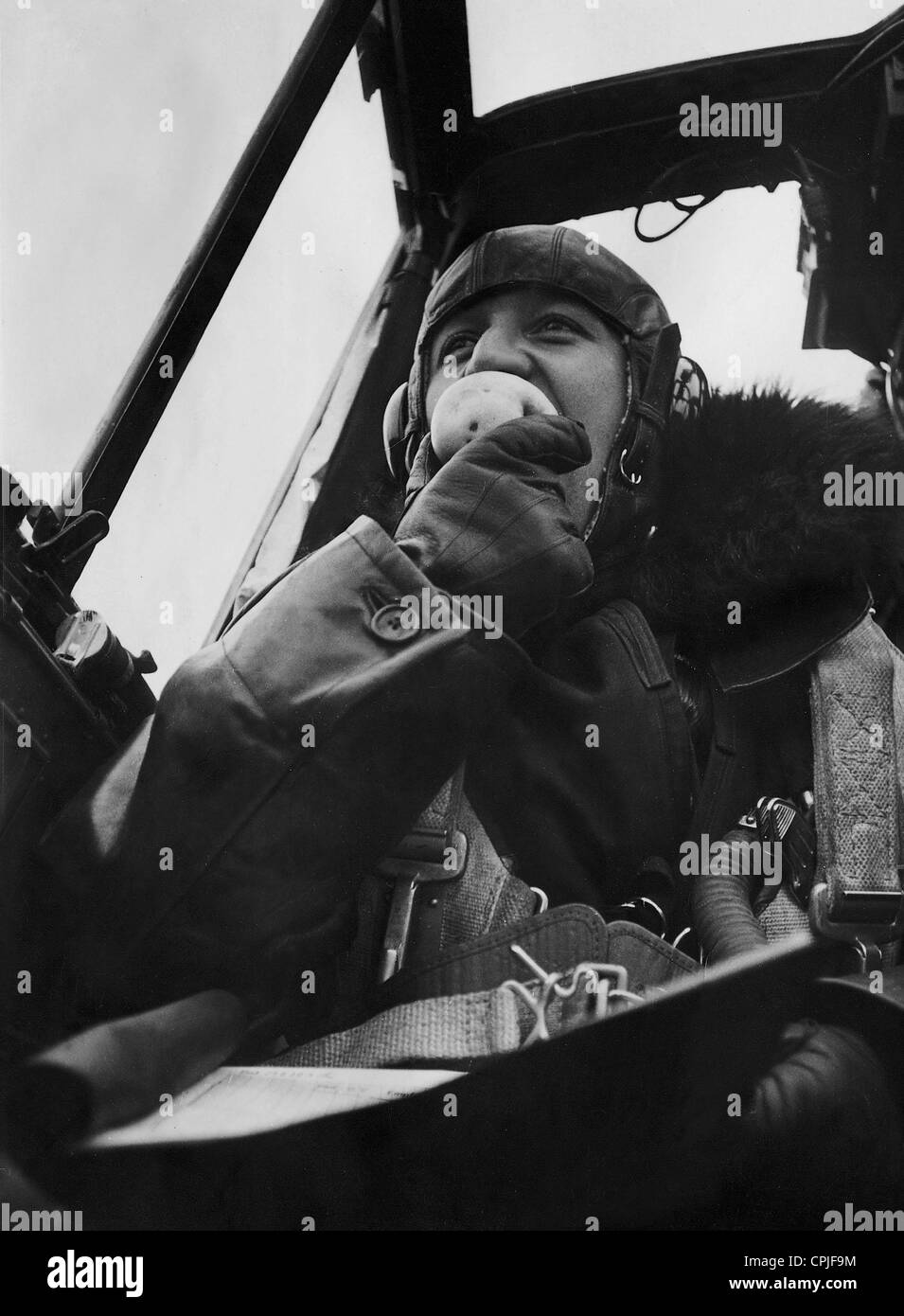 Deutscher Pilot im Cockpit, 1941 Stockfoto